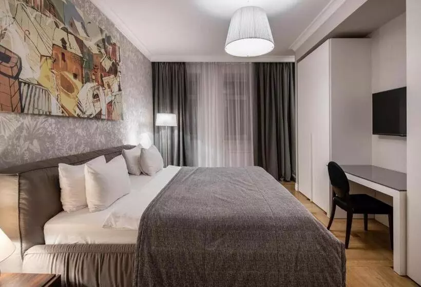 استودیوی استاندارد, Apartments City