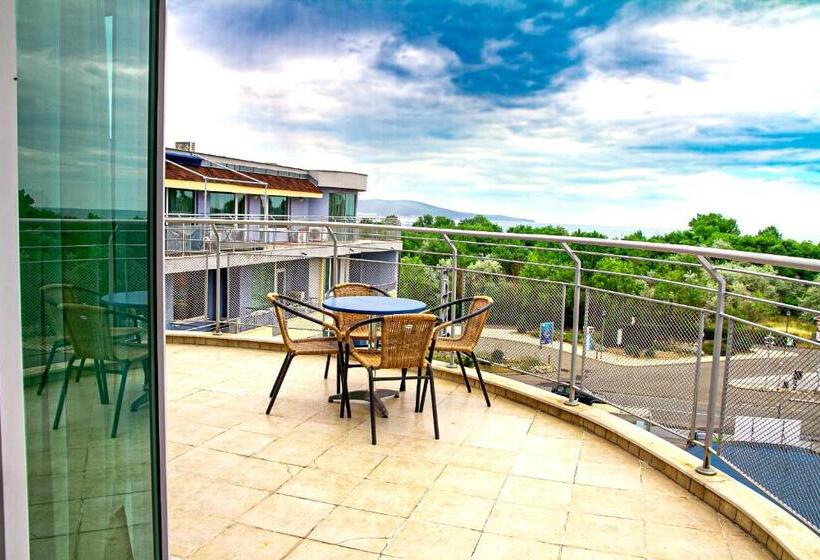 סטודיו סטנדרטי נוף לים, Favorit Apart