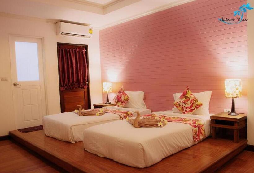 Номер Superior, Aukotan Place