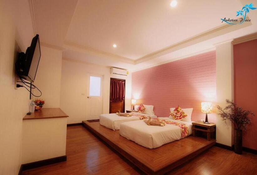 Номер Superior, Aukotan Place