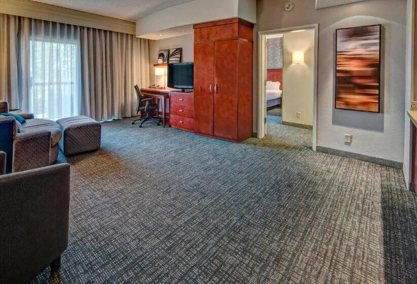 Люкс Кровать Кинг, Courtyard By Marriott Memphis Southaven