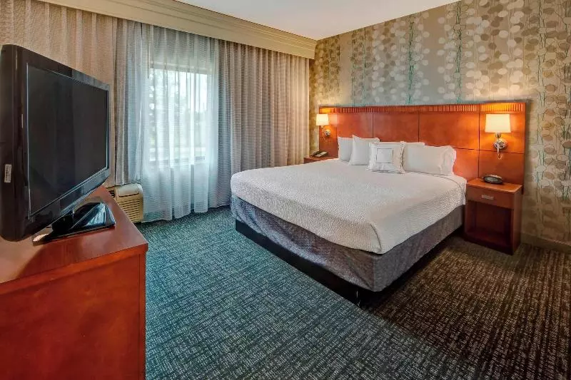 キングサイズベッドのスイートルーム, Courtyard By Marriott Memphis Southaven