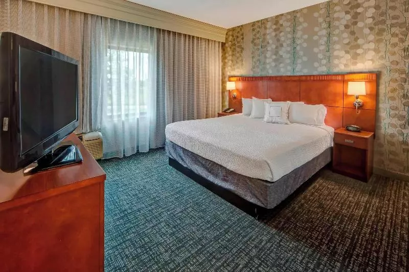 キングサイズベッドのスイートルーム, Courtyard By Marriott Memphis Southaven