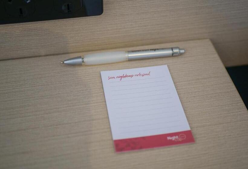 家庭工作室, Nightcap At Hinterland Hotel Nerang