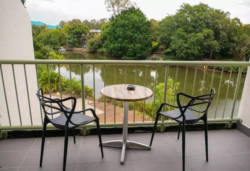 キングサイドベッドのスタンダードワンルーム, Nightcap At Hinterland Hotel Nerang