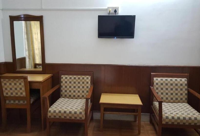 اتاق استاندارد, Jungle Safari Resort