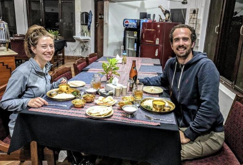 اتاق استاندارد, Jungle Safari Resort