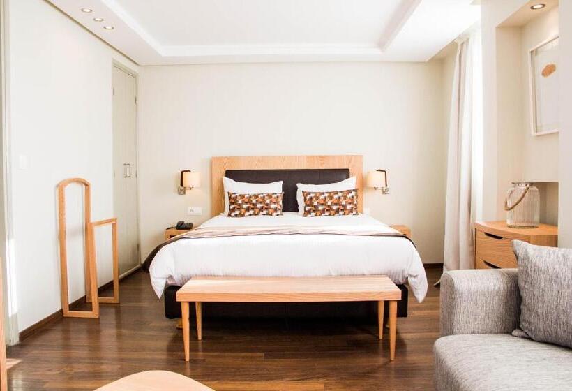 سوئیت با بالکن, Le Pietri Urban