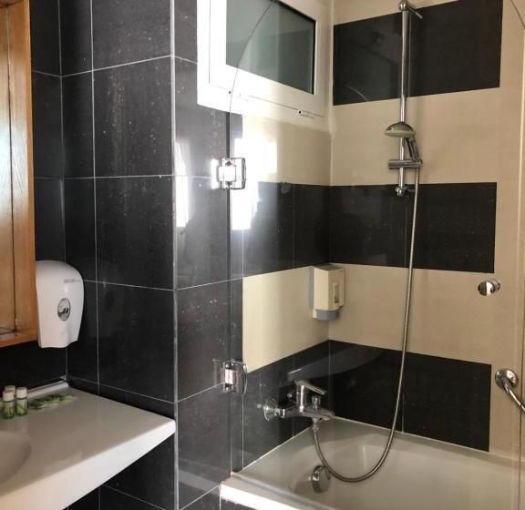 اتاق کلاس بیزنس, Le Pietri Urban