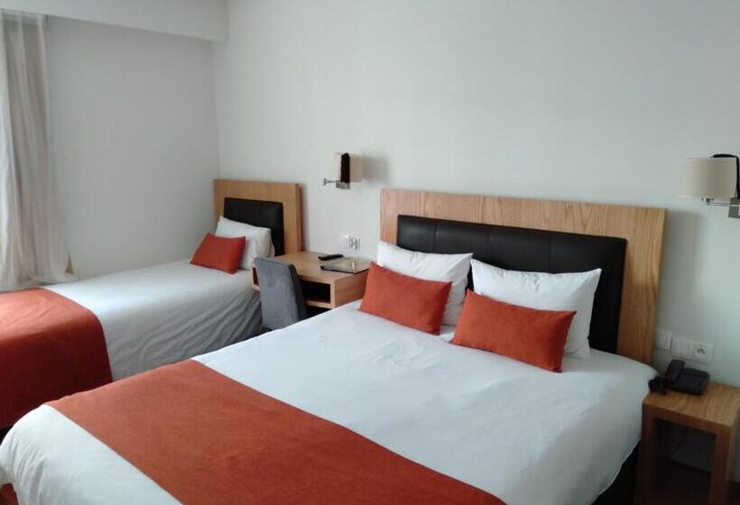 اتاق استاندارد سه نفره, Le Pietri Urban