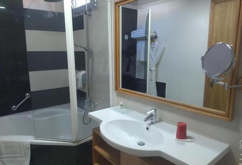 سوییت خانوادگی, Le Pietri Urban