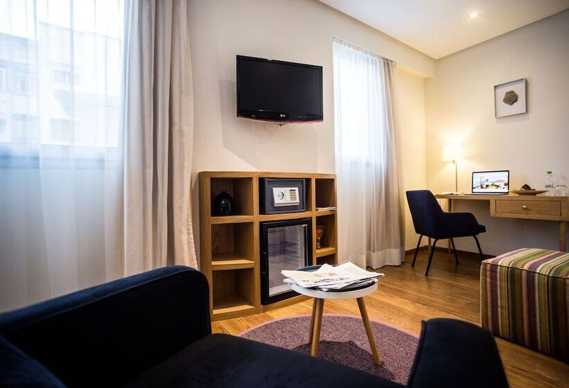 اتاق کلاس بیزنس, Le Pietri Urban