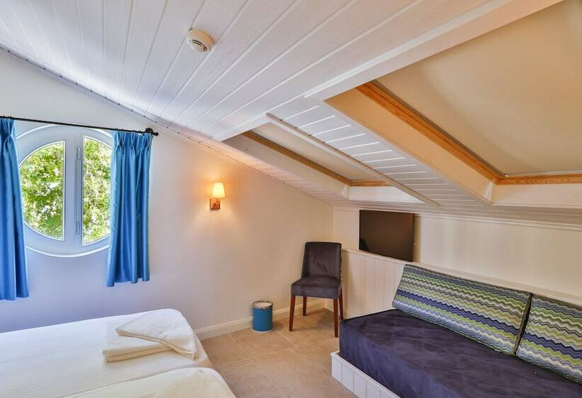 اتاق استاندارد با چشمانداز کوهستان, Livia