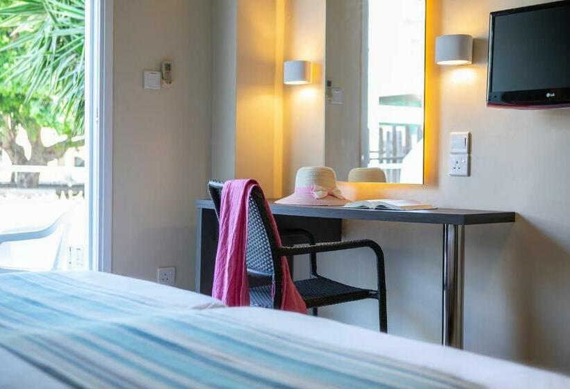 Номер Стандарт, Mayfair Gardens