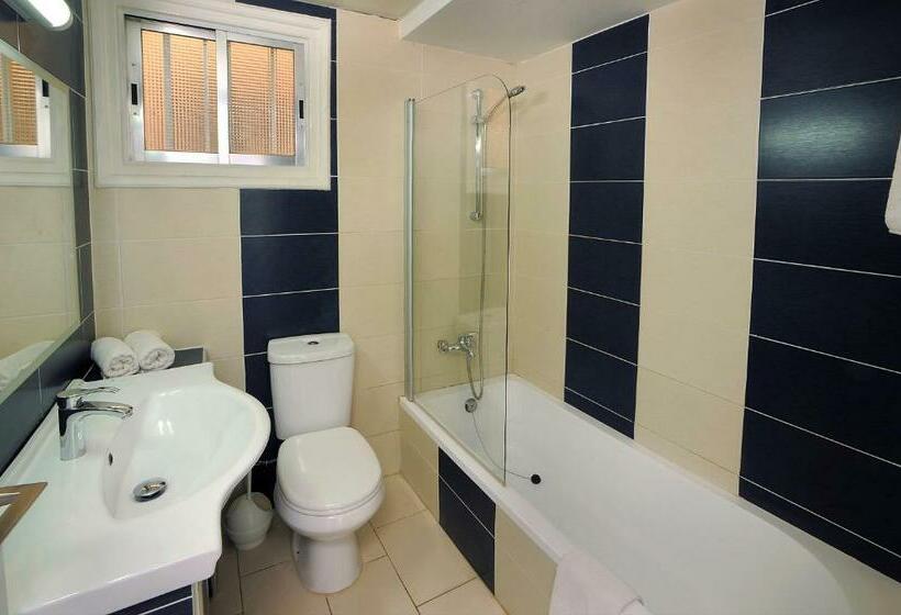 Номер Стандарт, Mayfair Gardens