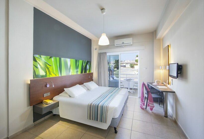 Номер Стандарт, Mayfair Gardens