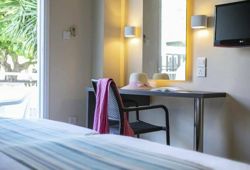 Номер Стандарт, Mayfair Gardens