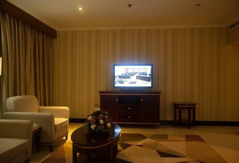 سوییت اجرایی, Peacock