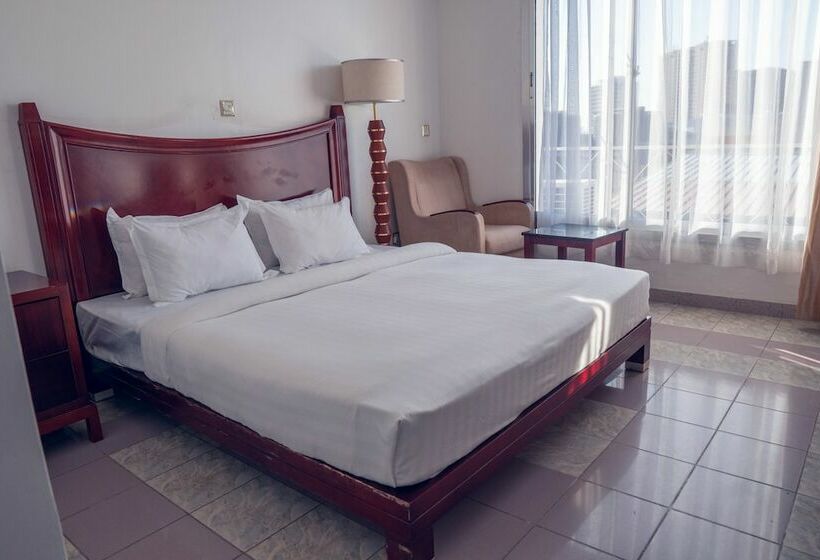 اتاق استاندارد, Peacock