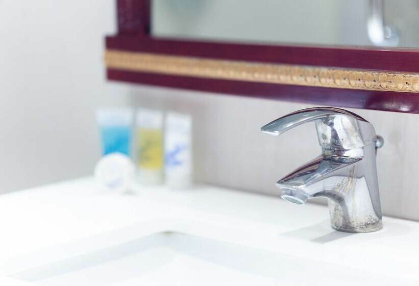 اتاق استاندارد, Peacock