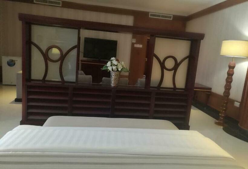 سوئیت پرزیدنت, Peacock