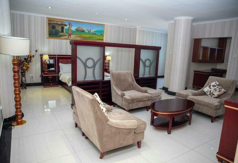 سوئیت پرزیدنت, Peacock