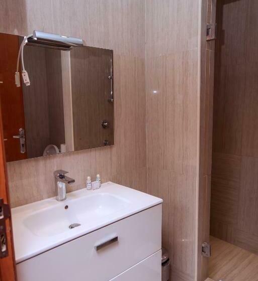 اتاق لوکس, Peacock