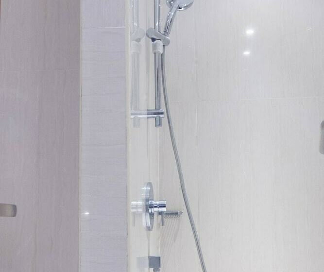 اتاق لوکس, Peacock