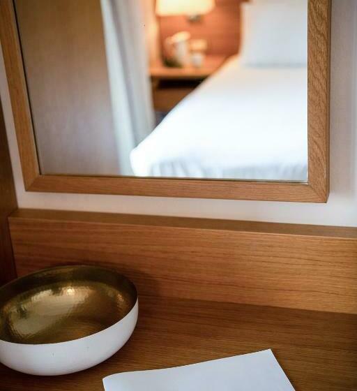 高级套房, Porto Platanias Village Resort