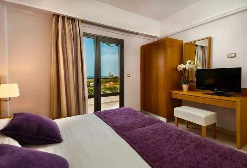 スーペリアースイート, Porto Platanias Village Resort