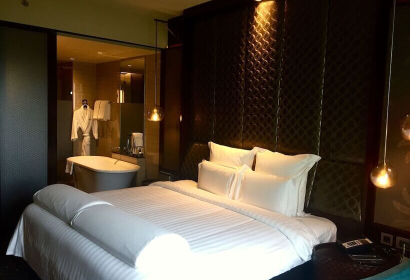 Номер Deluxe, Pullman New Delhi Aerocity An Accor Hotels Brand