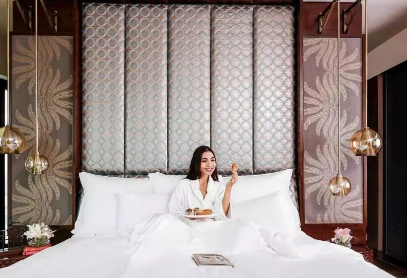 キングサイズベッドのデラックスルーム, Pullman New Delhi Aerocity, An Accor Hotels Brand