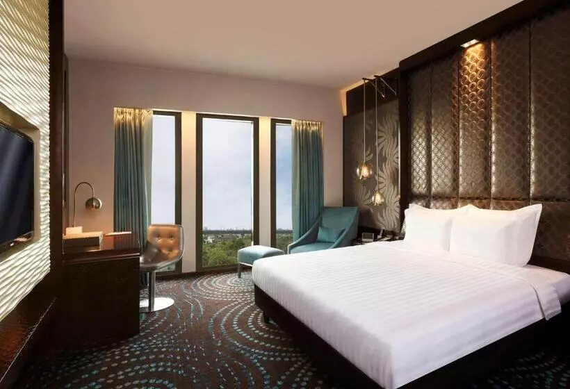 キングサイズベッドのデラックスルーム, Pullman New Delhi Aerocity, An Accor Hotels Brand