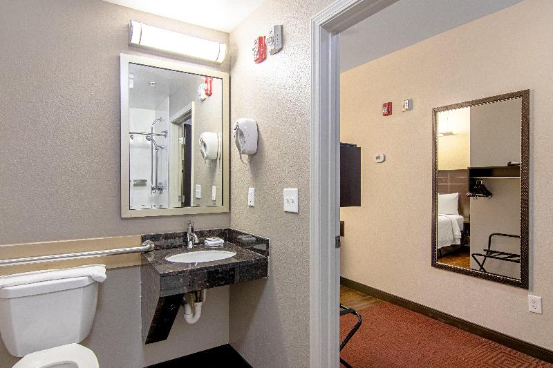 Номер Superior Кровать Кинг, Red Roof Inn Locust Grove