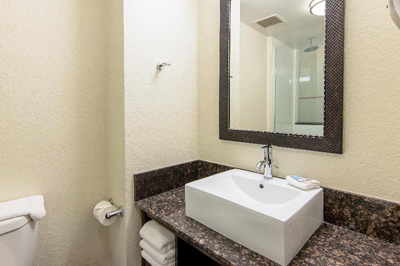 غرفة سوبيريور سرير كينج, Red Roof Inn Locust Grove