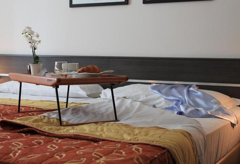 آپارتمان 1 خوابه, Residence Aurora