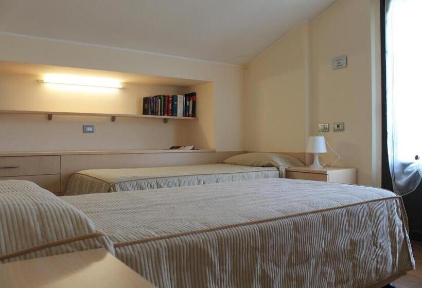 آپارتمان 2 خوابه, Residence Aurora