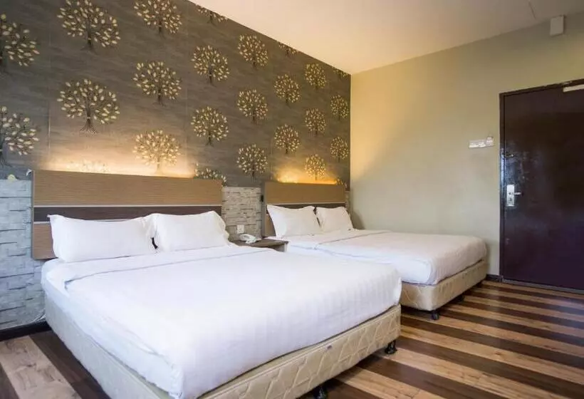 سوییت خانوادگی, Sky Star Hotel At Klia Klia2