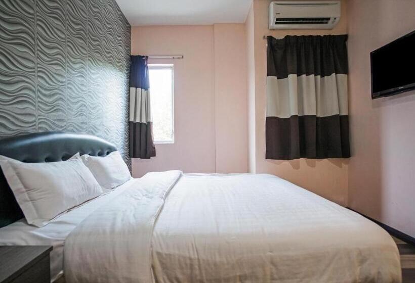 Номер Deluxe Кровать Кинг, Sky Star Hotel At Klia Klia2