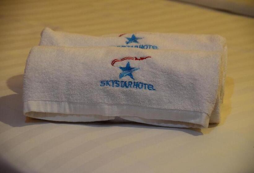 Номер Deluxe Кровать Кинг, Sky Star Hotel At Klia Klia2