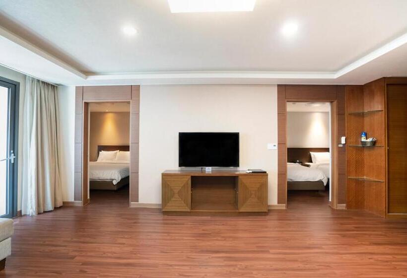 סוויטה משפחתית, Uni Hotel Jeju