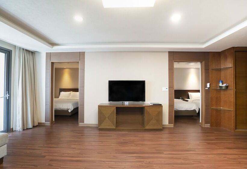 סוויטה נוף לים, Uni Hotel Jeju