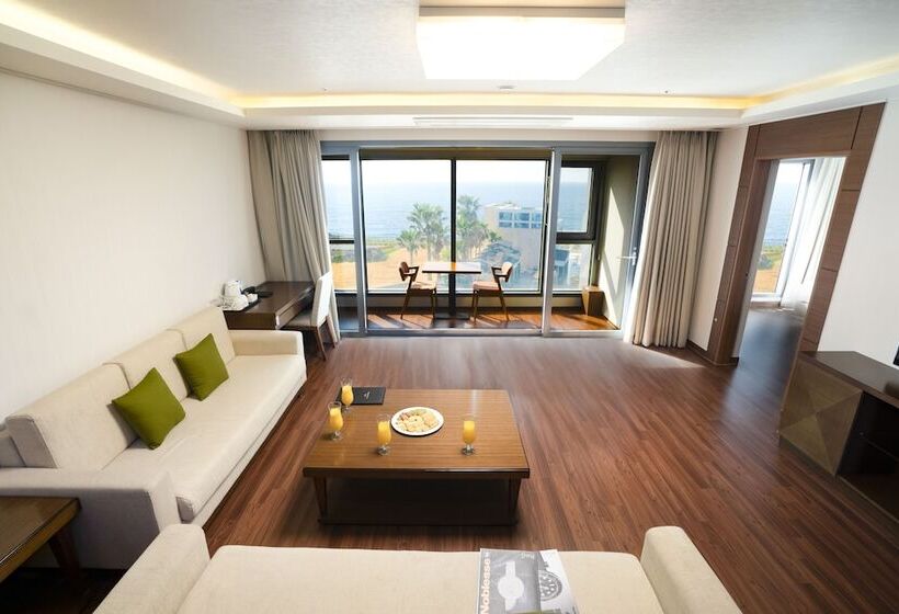 סוויטה נוף לים, Uni Hotel Jeju