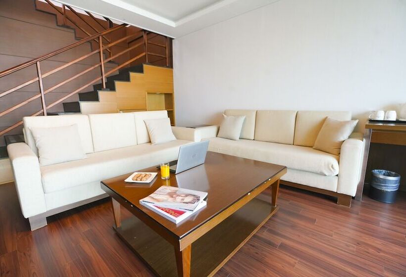 סוויטה נוף לים, Uni Hotel Jeju