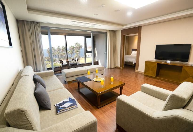 סוויטה משפחתית 2 חדרי שינה, Uni Hotel Jeju