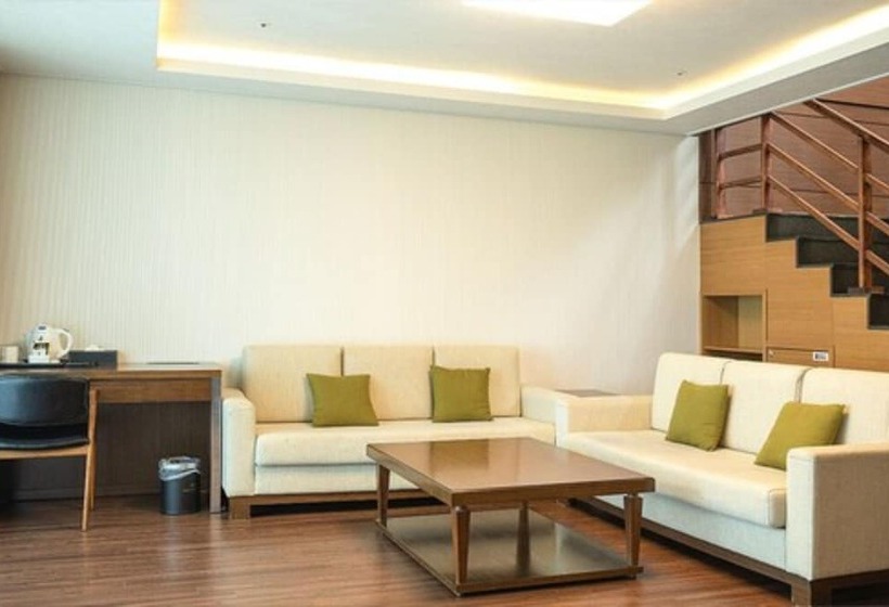 סוויטה עם בריכה, Uni Hotel Jeju