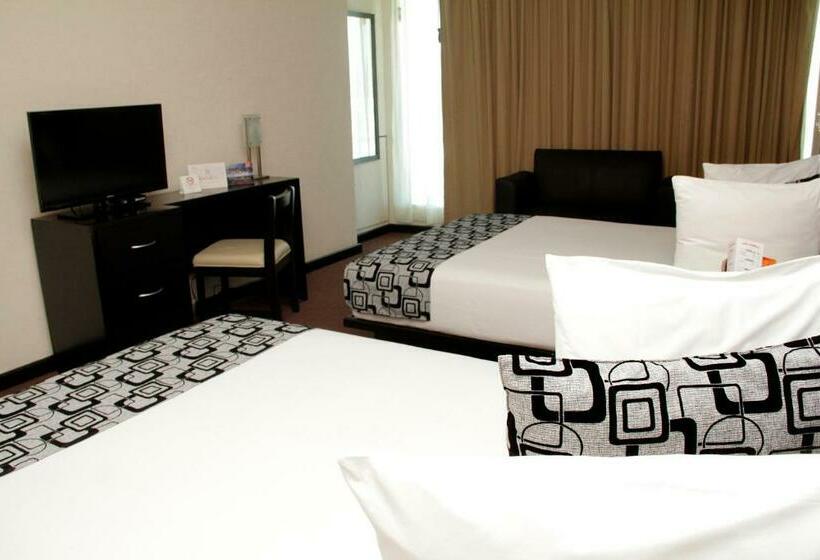 Номер Стандарт 2 Двуспальные Кровати, Vista Inn Premium