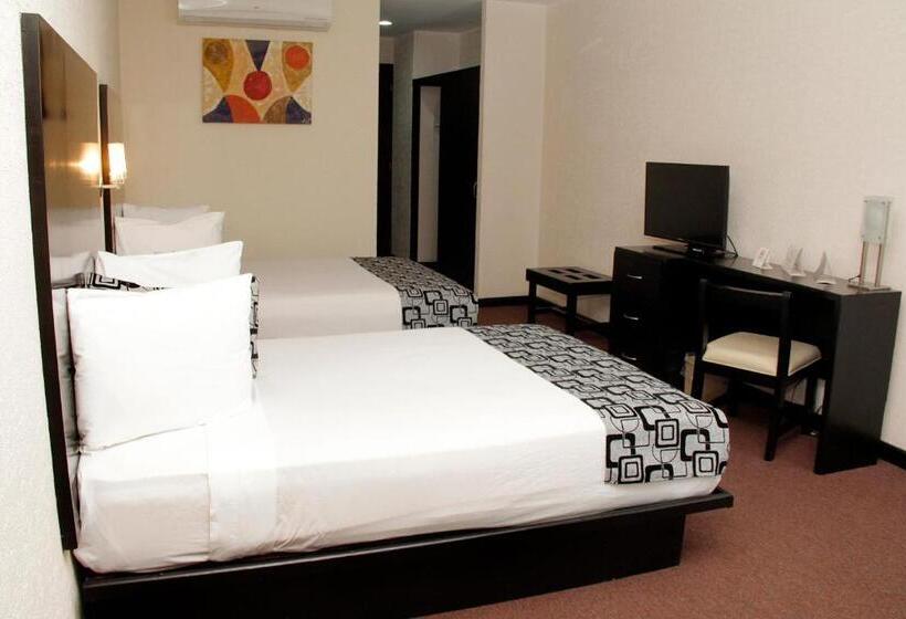 Номер Стандарт 2 Двуспальные Кровати, Vista Inn Premium