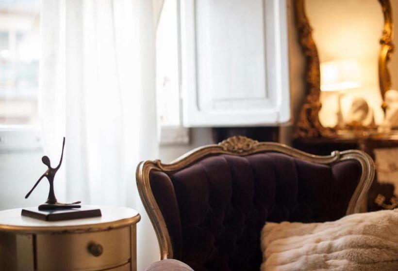 سوییت جونیور, Les Chambres De Amelie B&b