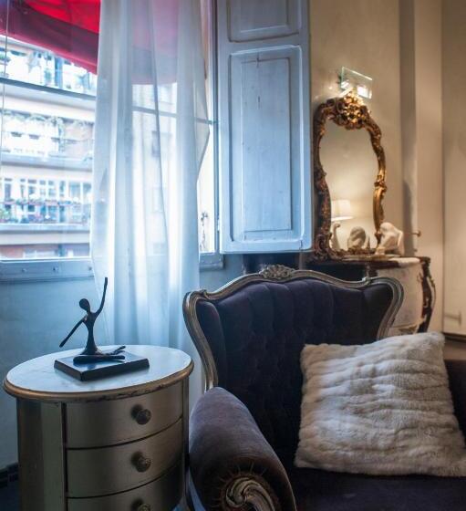 سوییت جونیور, Les Chambres De Amelie B&b